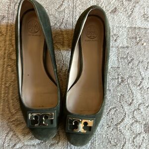 Tory Burch Olive Heels with Metallic Accents